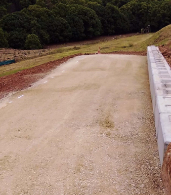 Sealed turning circle finished with concrete edging